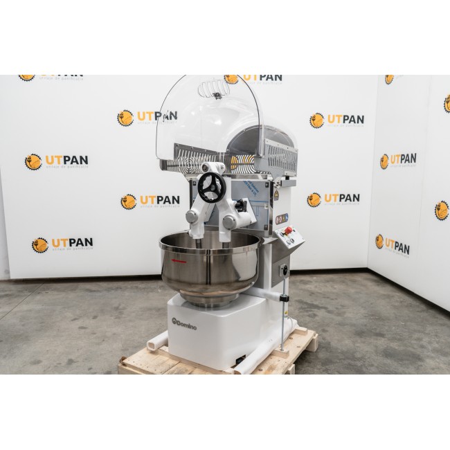 Plunging arm mixer Domino TUFF 45