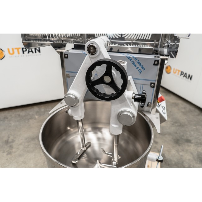 Plunging arm mixer Domino TUFF 45